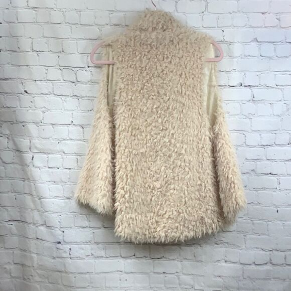 WishList Cream Faux Fur Sherpa Super Soft Open Front Vest Furry Fuzzy Small - Picture 6 of 7